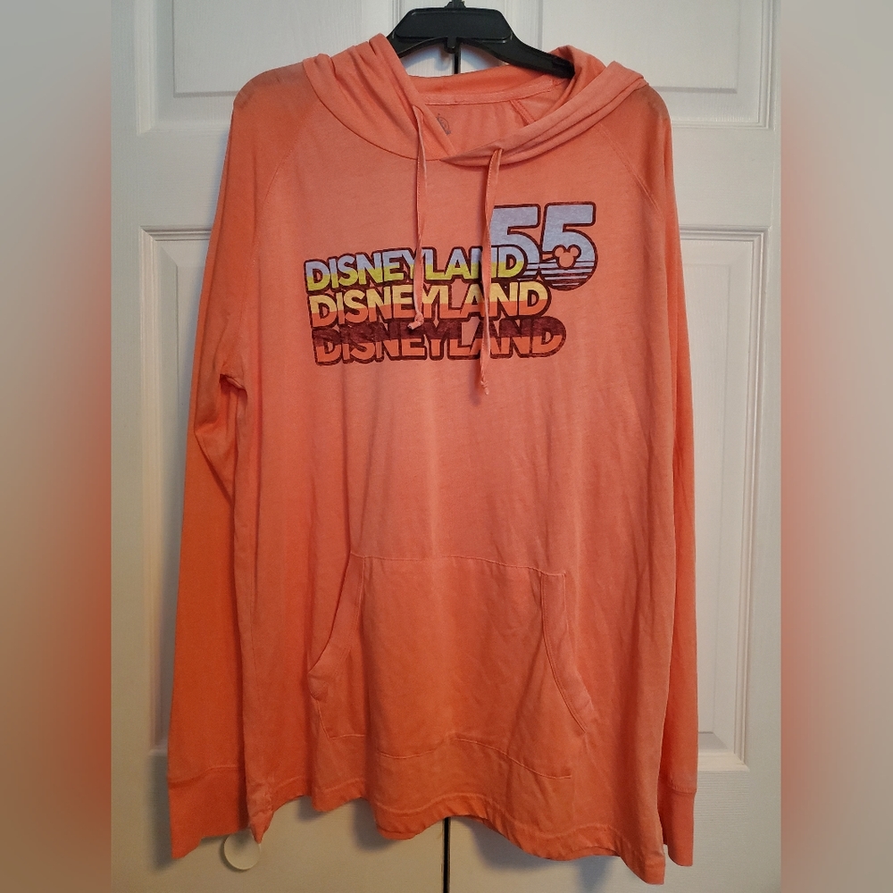 NWT Disneyland Pullover Sweater size XL
